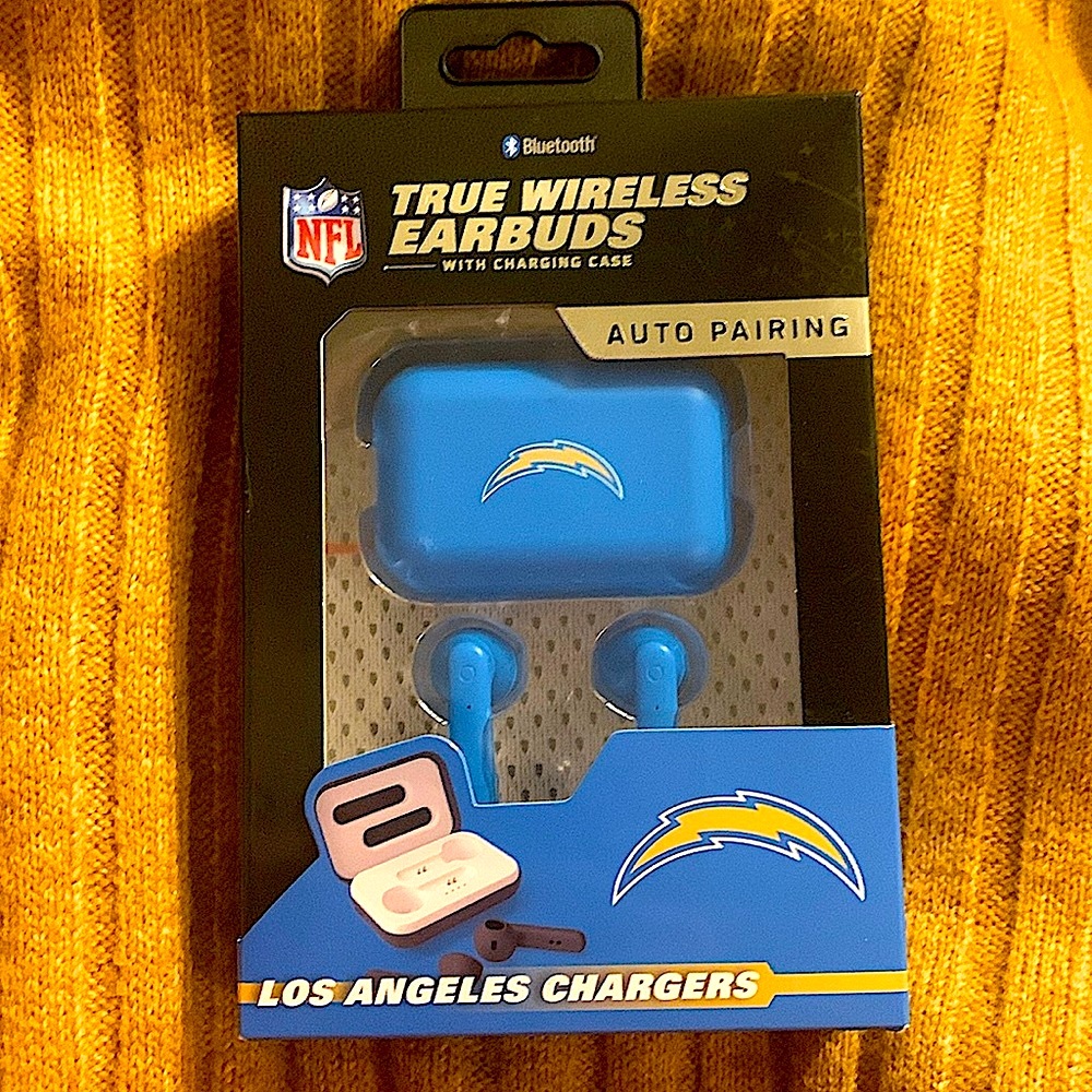 Los Angeles Chargers Wireless Earbuds With Charging Case NFL